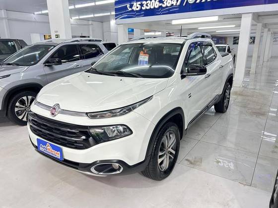 FIAT TORO 1.8 16V EVO FLEX FREEDOM AT6 FIAT TORO 1.8 16V EVO FLEX FREEDOM AT6